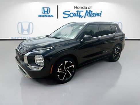 Used 2024 Mitsubishi Outlander SEL FWD image 3