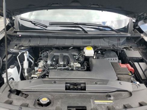 Certified 2025 Nissan Pathfinder Platinum w/ Cargo Package AWD/4WD image 47