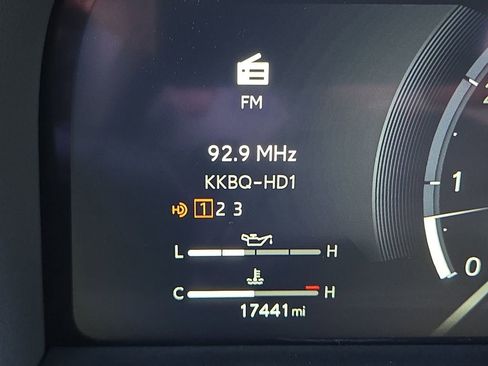 Used 2024 Lexus GX 550 image 21