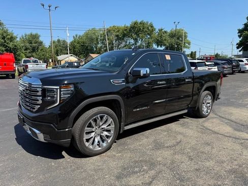 Used 2024 GMC Sierra 1500 Denali w/ Denali Reserve Package AWD/4WD image 1