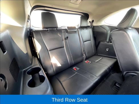 Used 2023 Toyota Highlander XLE FWD image 15