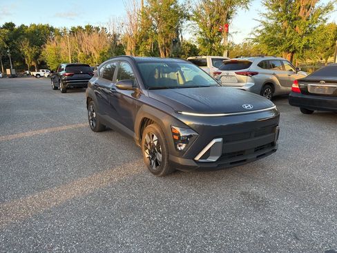 Used 2025 Hyundai Kona SEL image 7