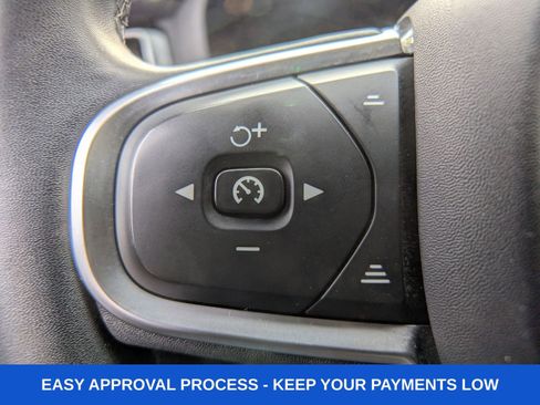 Used 2023 Volvo XC60 B5 Core image 33