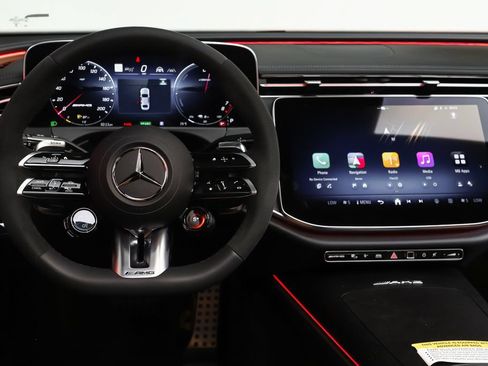 New 2026 Mercedes-Benz E 53 AMG e 4MATIC Sedan image 14