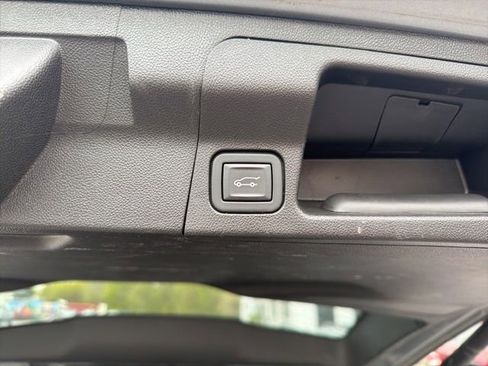 Used 2023 GMC Acadia SLE w/ Driver Convenience Package AWD/4WD image 13
