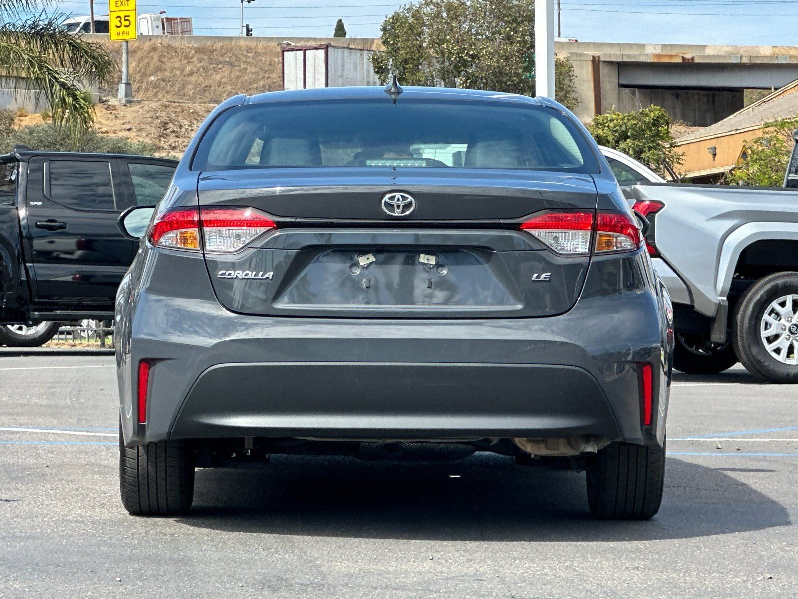 Used 2025 Toyota Corolla LE FWD image 4