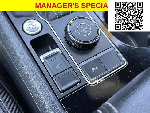 Used 2021 Volkswagen Atlas Cross Sport SEL AWD/4WD image 31