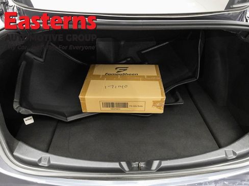 Used 2018 Tesla Model 3 Long Range RWD image 9