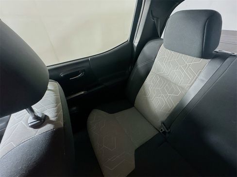 Used 2023 Toyota Tacoma TRD Sport image 12