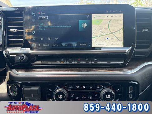 Used 2025 Chevrolet Silverado 3500 LT w/ Convenience Package AWD/4WD image 4