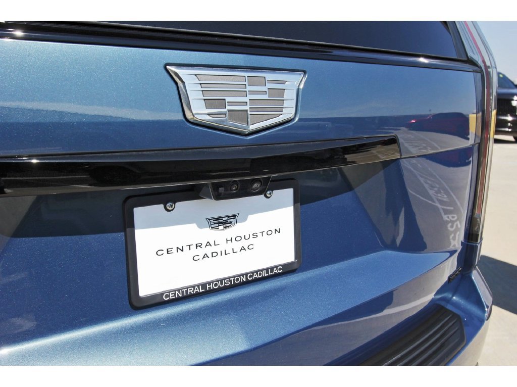 Certified 2026 Cadillac Escalade Platinum Sport w/ LPO, ONYX Package AWD/4WD image 31