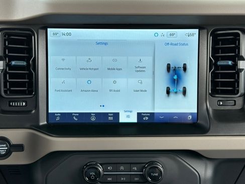 Used 2022 Ford Bronco Wildtrak image 25