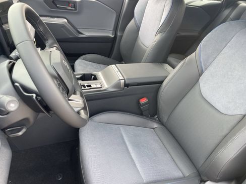 New 2026 Toyota RAV4 XSE AWD/4WD image 18