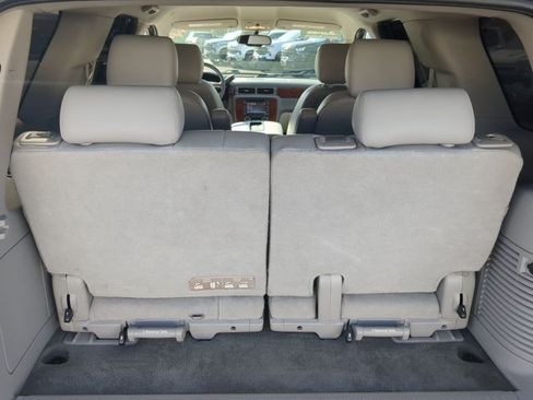 Used 2014 Chevrolet Tahoe LTZ RWD image 6