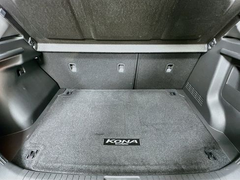 Used 2023 Hyundai Kona SE w/ Cargo Package image 23