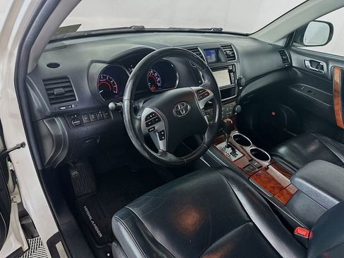 Used 2013 Toyota Highlander Limited image 31