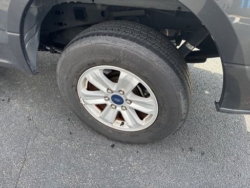 Used 2016 Ford F150 XLT w/ Max Trailer Tow Package image 10