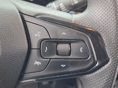 Used 2025 Chevrolet TrailBlazer LT AWD/4WD image 26