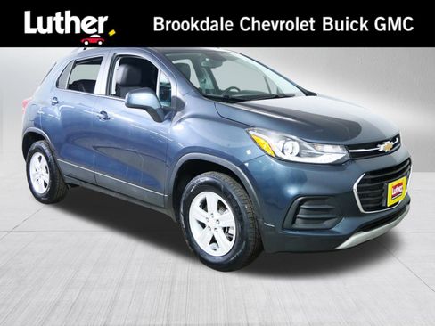 Used 2022 Chevrolet Trax LT w/ LT Convenience Package image 1