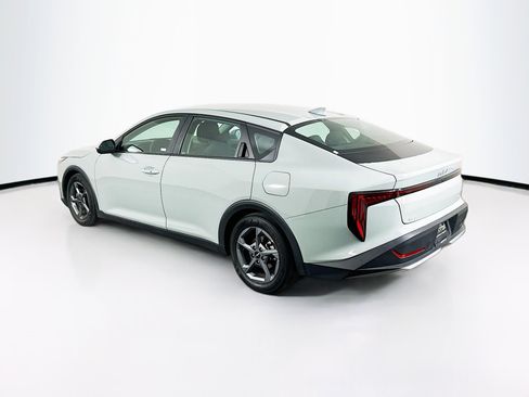 Used 2025 Kia K4 LXS image 5