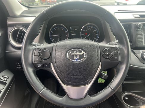 Used 2016 Toyota RAV4 XLE w/ Protection Package AWD/4WD image 17