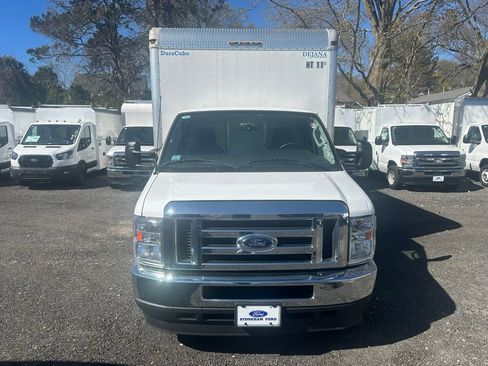 Used 2024 Ford E-350 and Econoline 350 Super Duty w/ Interior Upgrade Package RWD image 2