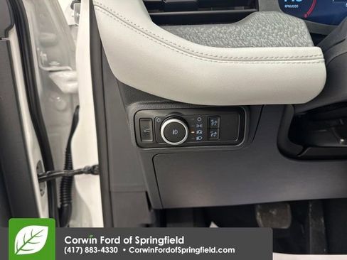 New 2026 Ford Explorer Platinum w/ LUX Leather Package image 40