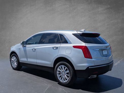 Used 2018 Cadillac XT5 Premium Luxury FWD image 4