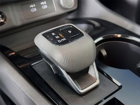 Certified 2026 Nissan Rogue SV FWD image 17