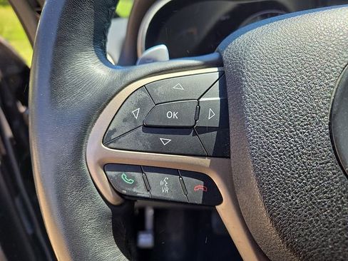 Used 2015 Jeep Grand Cherokee Limited AWD/4WD image 6