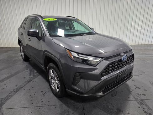 Used 2024 Toyota RAV4 LE AWD/4WD image 2