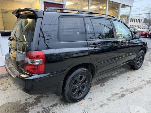 Used 2007 Toyota Highlander 4WD V6 w/ 3rd Row image 5