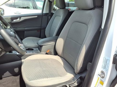 Certified 2021 Ford Escape SE AWD/4WD image 3