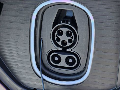 New 2026 Cadillac Escalade IQ Sport 1 w/ LPO, ONYX Package image 11