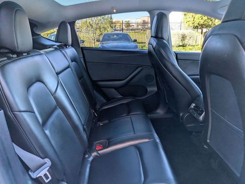Used 2020 Tesla Model Y Performance image 29