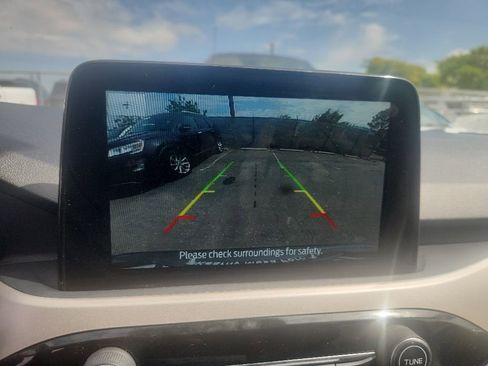 Used 2022 Ford Escape SE FWD image 21