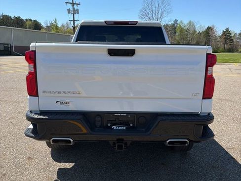 Used 2024 Chevrolet Silverado 1500 LT Trail Boss w/ Protection Package AWD/4WD image 6