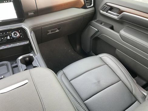 New 2026 GMC Sierra 2500 Denali w/ Denali Reserve Package AWD/4WD image 21