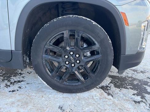 Used 2023 Chevrolet Traverse LT image 6