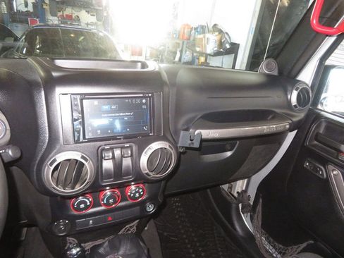Used 2012 Jeep Wrangler Sport image 31