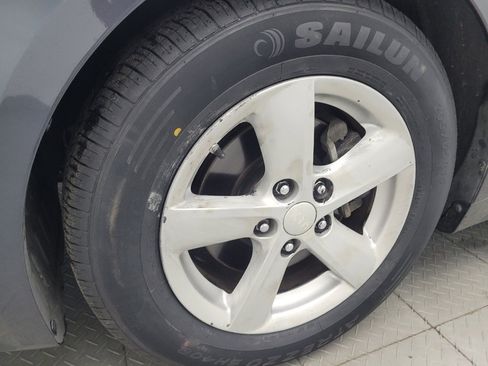 Used 2015 Kia Optima LX FWD image 31