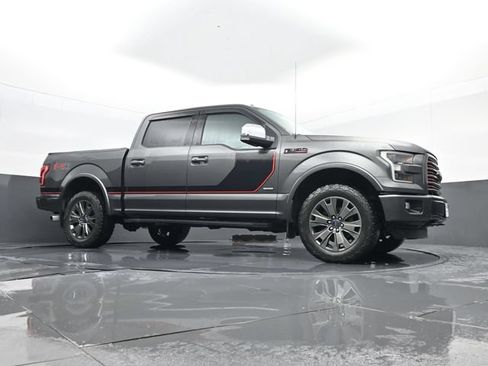 Used 2016 Ford F150 Lariat w/ Equipment Group 502A Luxury AWD/4WD image 34