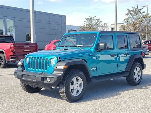 Used 2020 Jeep Wrangler Unlimited Sport S image 2