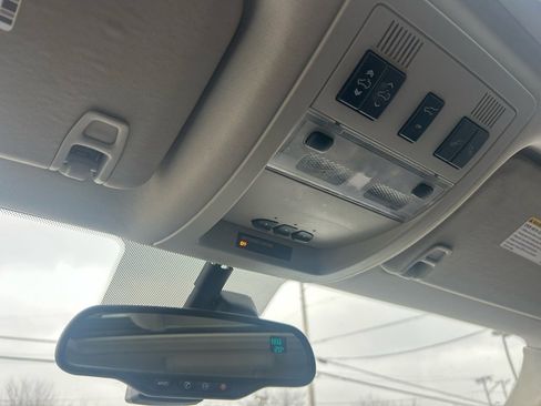 Used 2008 Cadillac Escalade AWD image 24