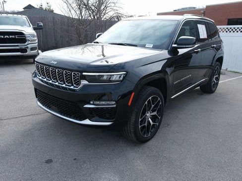 Used 2024 Jeep Grand Cherokee Summit image 11