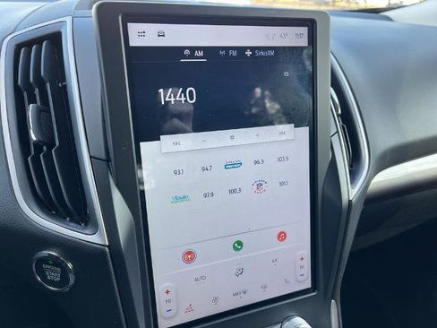 Certified 2024 Ford Edge SEL image 10