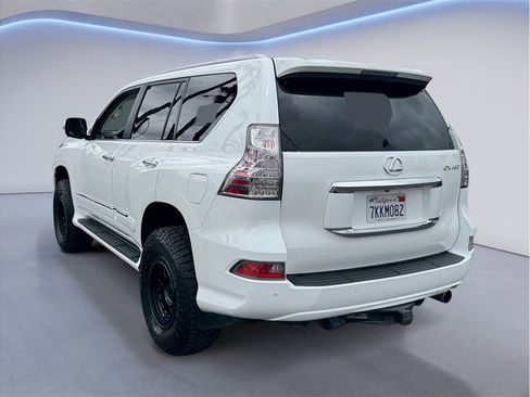Used 2015 Lexus GX 460 w/ Premium Package AWD/4WD image 4
