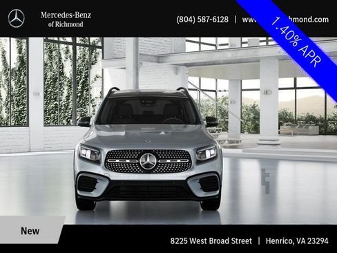 Used 2025 Mercedes-Benz GLB 250 4MATIC image 7