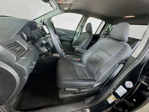 Used 2023 Honda Ridgeline Sport image 12
