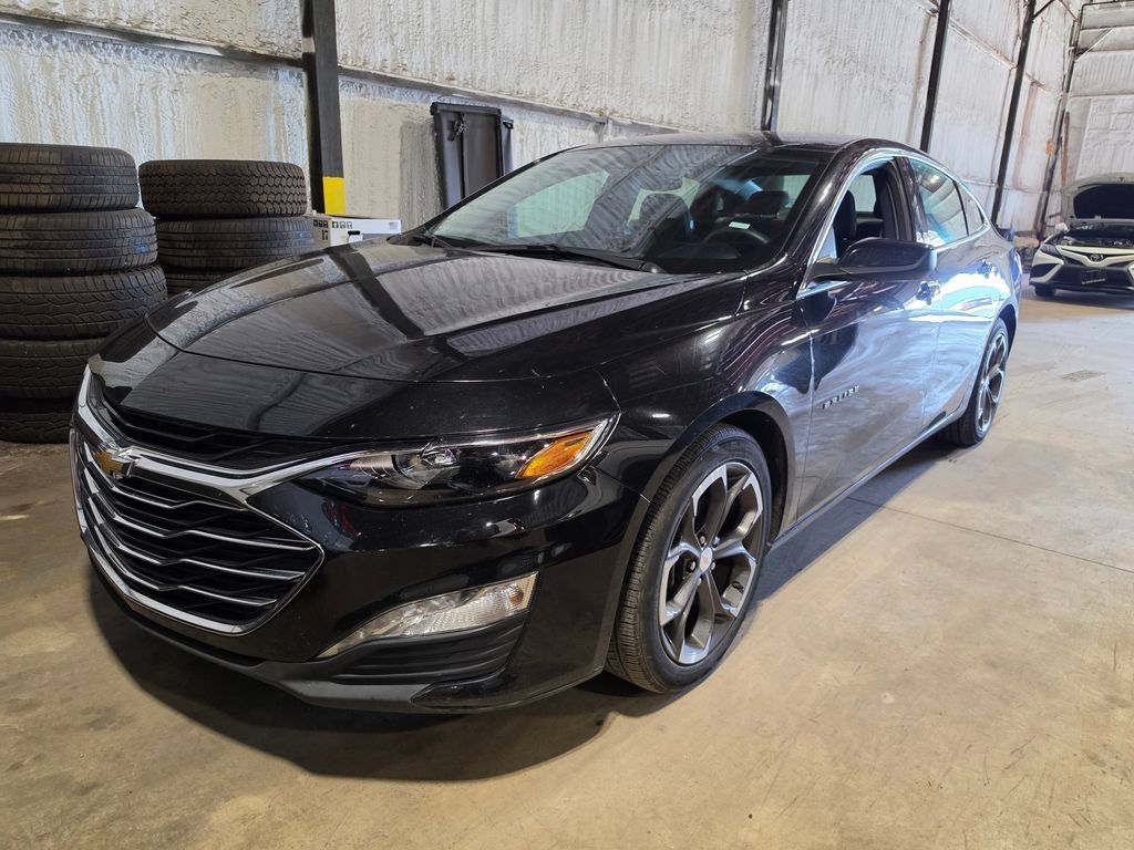Used 2024 Chevrolet Malibu LT FWD image 1